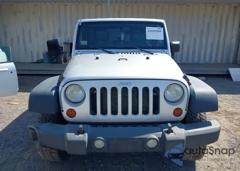 2008 Jeep Wrangler Unlimited X из США, поврежденный, VIN 1J4GA39168L592999